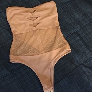 Windsor Strapless Lace Bodysuit Make an Offer!